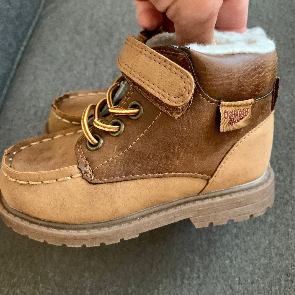 OshKosh Toddler Winter Boots